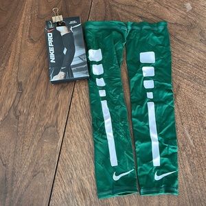 Nike Pro Long Sleeve unisex Green/White OS